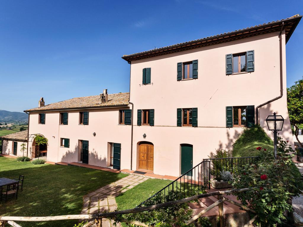 Aparthotel Casale Satriano Montefalco Exterior foto